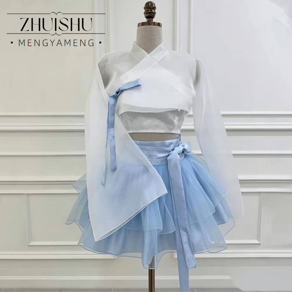 Modern Korean Lifestyle - Moderno Hanbok Azul y Blanco de