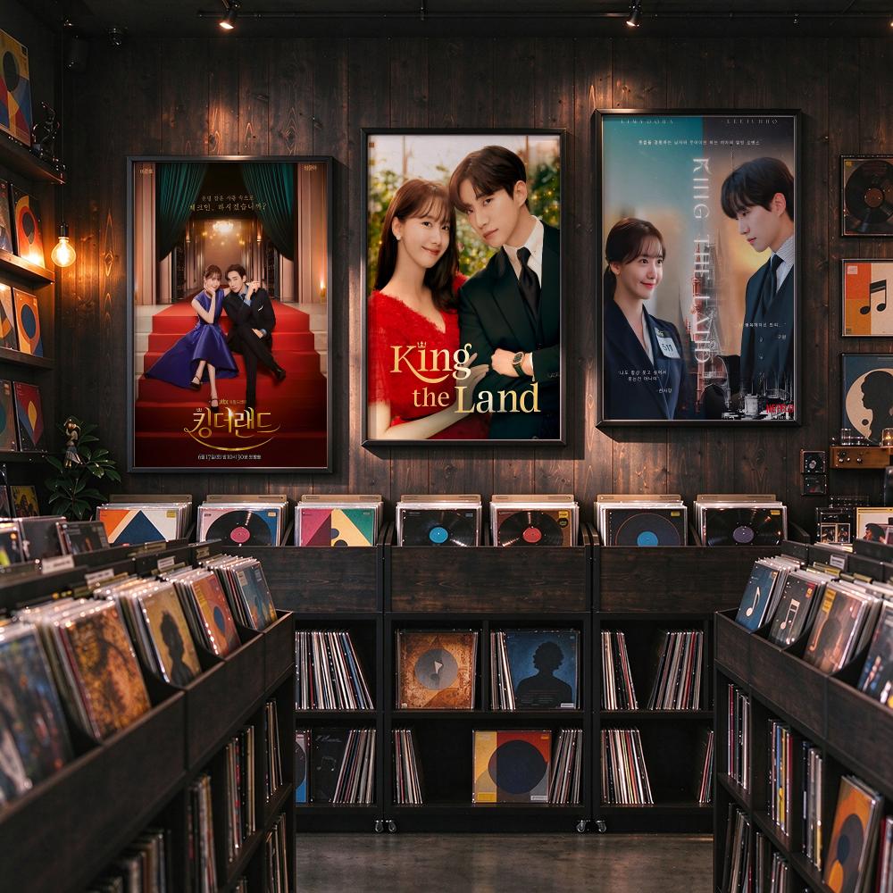Póster con temática de la seri - Korean Arts And Lifestyle reseña y precio